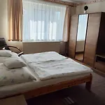 By Interhome * ティハニ