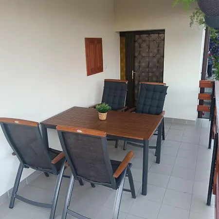 By Interhome Apartman *