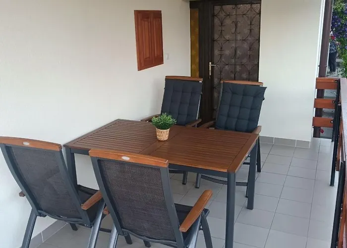 By Interhome Apartment *